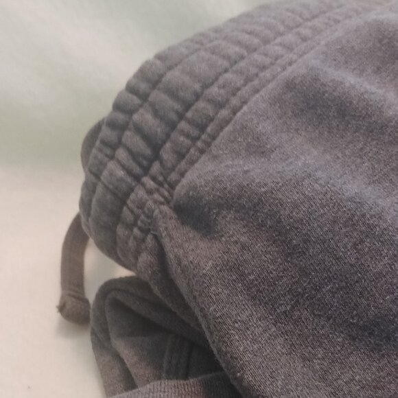 Gray Nike Sweatpants Gently Used - Picture 2 of 3